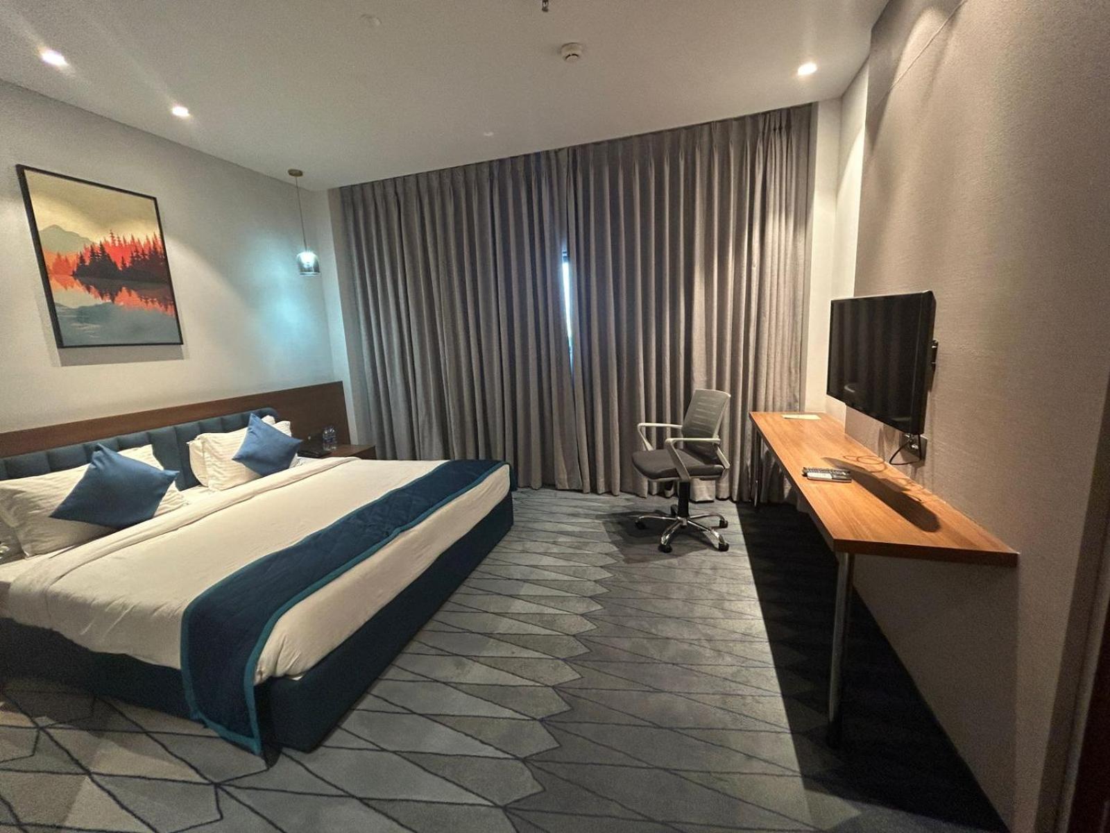 The Amore Surat Otel Dış mekan fotoğraf